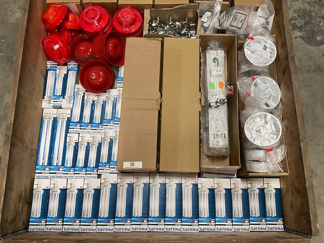 Partij installatiemateriaal - afbeelding 2 van  7