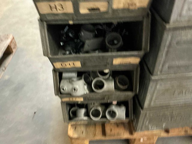 Partij installatiemateriaal - afbeelding 3 van  10