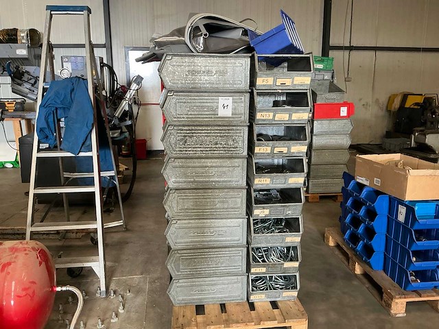 Partij installatiemateriaal - afbeelding 5 van  10