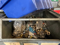 Partij installatiemateriaal - afbeelding 9 van  10