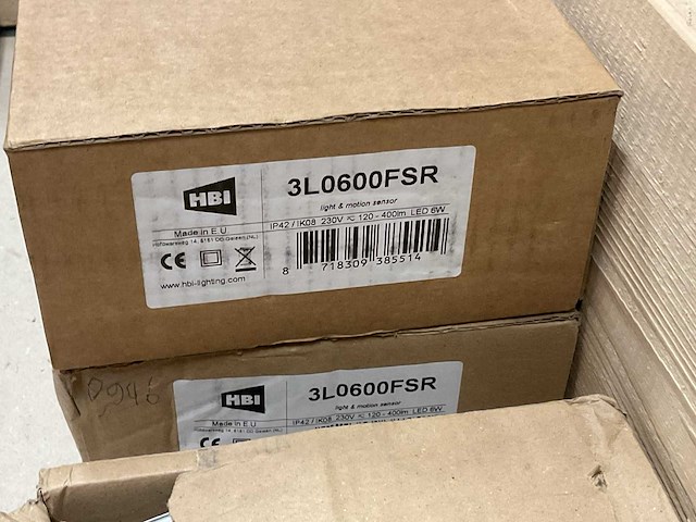 Partij installatiemateriaal - afbeelding 10 van  10