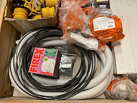 Partij installatiemateriaal - afbeelding 2 van  10