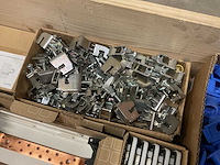 Partij installatiemateriaal - afbeelding 5 van  10