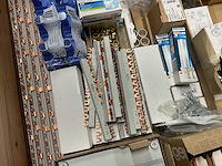 Partij installatiemateriaal - afbeelding 10 van  10