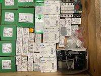 Partij installatiemateriaal - afbeelding 5 van  9