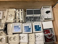 Partij installatiemateriaal - afbeelding 8 van  9