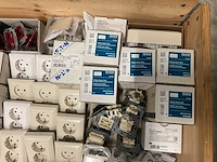 Partij installatiemateriaal - afbeelding 9 van  9