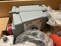 Partij installatiemateriaal - afbeelding 6 van  7