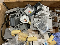 Partij installatiemateriaal - afbeelding 4 van  8