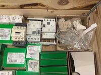 Partij installatiemateriaal - afbeelding 4 van  15