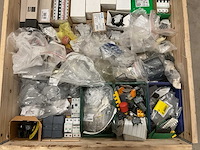 Partij installatiemateriaal - afbeelding 8 van  15