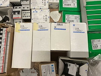 Partij installatiemateriaal - afbeelding 15 van  15