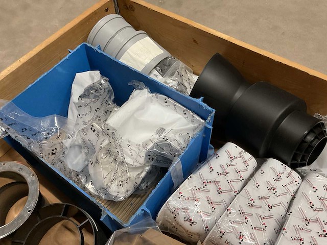 Partij installatiemateriaal - afbeelding 8 van  8