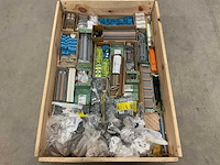 Partij installatiemateriaal - afbeelding 1 van  11