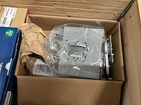 Partij installatiemateriaal - afbeelding 2 van  10