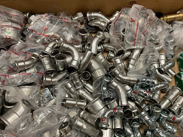 Partij installatiemateriaal - afbeelding 9 van  9