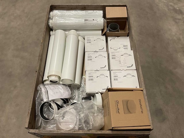 Partij installatiemateriaal - afbeelding 1 van  9