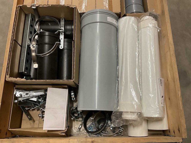 Partij installatiemateriaal - afbeelding 2 van  7