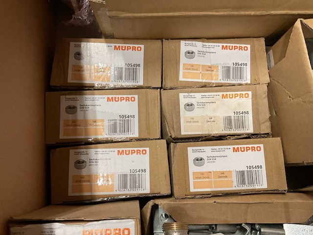 Partij installatiemateriaal - afbeelding 2 van  11