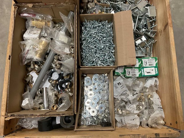 Partij installatiemateriaal - afbeelding 4 van  11