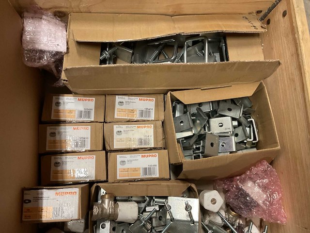 Partij installatiemateriaal - afbeelding 11 van  11