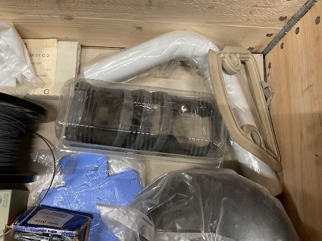 Partij installatiemateriaal - afbeelding 11 van  11