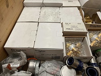 Partij installatiemateriaal - afbeelding 1 van  10