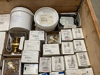 Partij installatiemateriaal - afbeelding 3 van  10