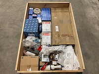 Partij installatiemateriaal - afbeelding 1 van  10