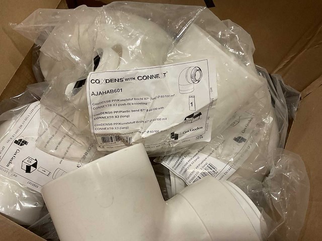 Partij installatiemateriaal - afbeelding 2 van  12