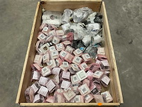 Partij installatiemateriaal - afbeelding 1 van  8