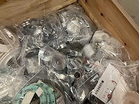 Partij installatiemateriaal - afbeelding 3 van  9