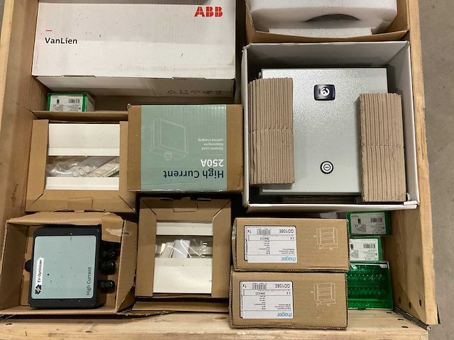 Partij installatiemateriaal - afbeelding 7 van  14