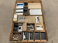 Partij installatiemateriaal - afbeelding 1 van  9