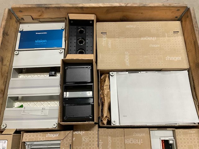 Partij installatiemateriaal - afbeelding 3 van  9