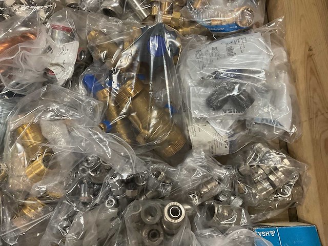 Partij installatiemateriaal - afbeelding 11 van  11