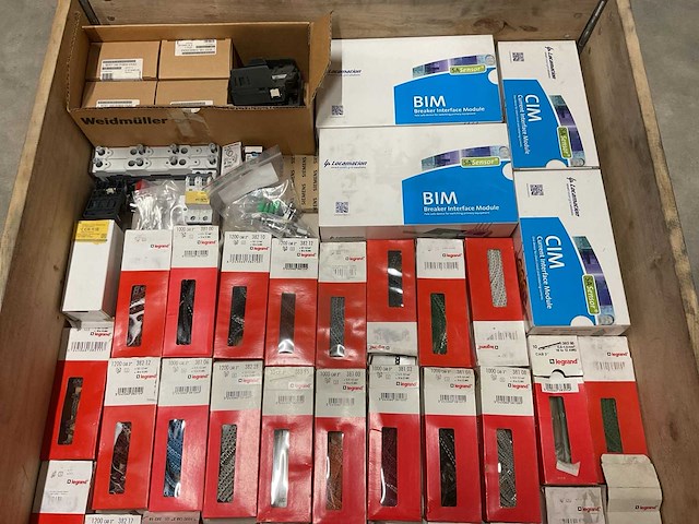 Partij installatiemateriaal - afbeelding 5 van  9