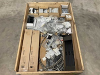 Partij installatiemateriaal - afbeelding 1 van  8