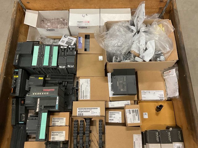 Partij installatiemateriaal - afbeelding 5 van  11