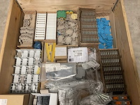 Partij installatiemateriaal - afbeelding 3 van  9