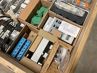 Partij installatiemateriaal - afbeelding 5 van  9