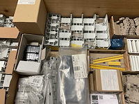 Partij installatiemateriaal - afbeelding 7 van  9
