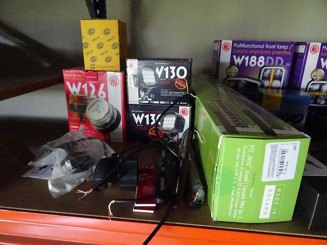 Partij installatiemateriaal - afbeelding 2 van  11