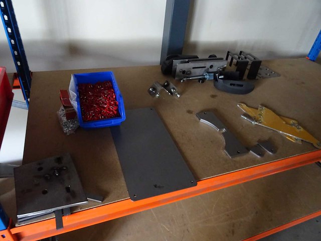 Partij installatiemateriaal - afbeelding 3 van  11