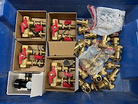 Partij installatiemateriaal - afbeelding 4 van  5