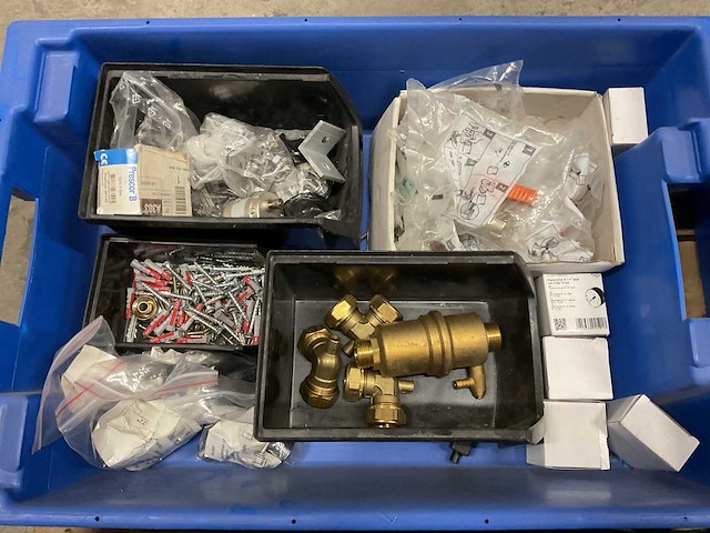 Partij installatiemateriaal - afbeelding 5 van  5