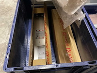 Partij installatiemateriaal - afbeelding 2 van  3