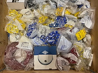 Partij installatiemateriaal - afbeelding 2 van  3