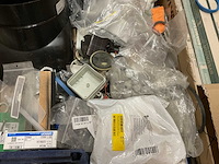 Partij installatiemateriaal - afbeelding 9 van  10