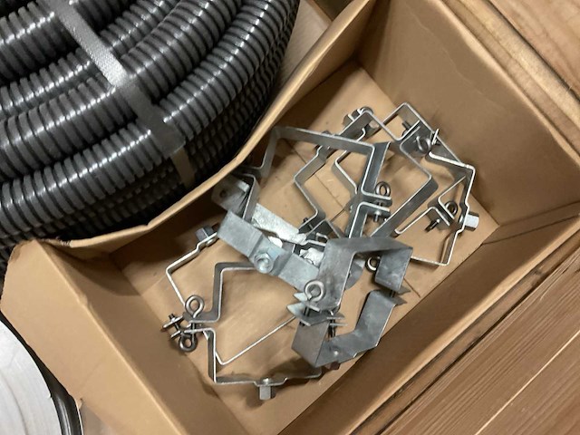 Partij installatiemateriaal - afbeelding 6 van  8